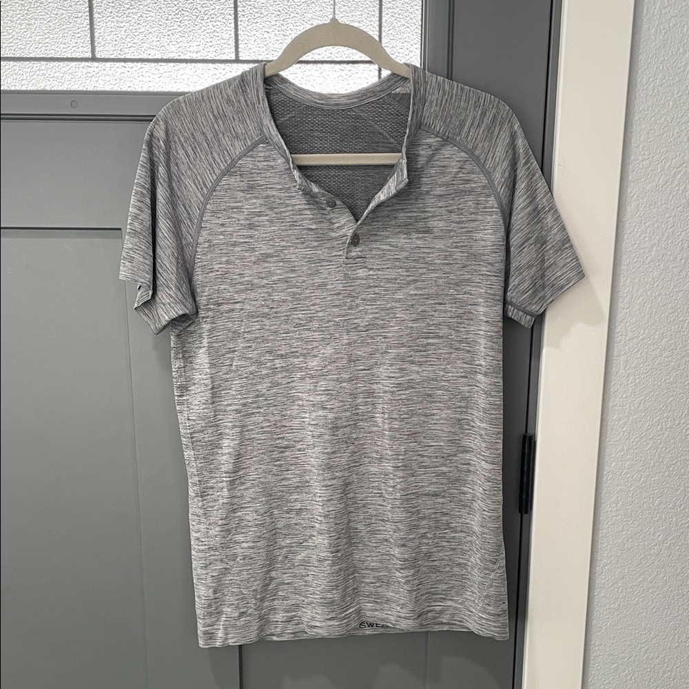 lululemon athletica Men's Short Sleeve Heathered Gray Polo